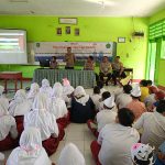 Masa Pengenalan Lingkungan Sekolah ( MPLS ) Bhabinkamtibmas Berikan Penyuluhan kepada Siswa/i SMP