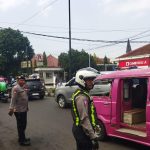 Patroli Polsek Cikole Laksanakan Pengaturan Pada Siang Hari