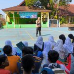 Bhabinkamtibmas Sukaraja Sosialisasi Pencegahan Bullying dan Kenakalan Remaja dalam MPLS di SMAN 1 Sukaraja