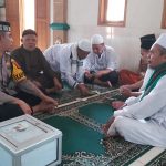 Ngariung bareng bersama Kapolsek Baros gelar tatap muka dengan pengurus DKM Masjid Al Muawannah menyampaikan pesan kamtibmas