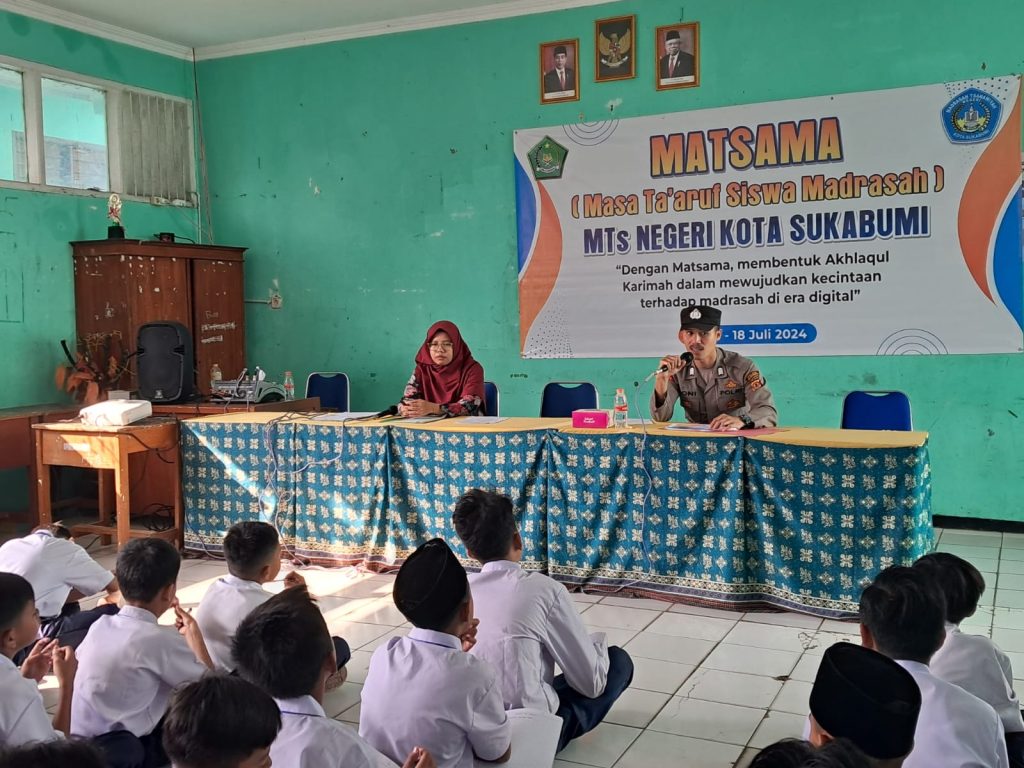 Kanit Binmas Polsek Citamiang Menjadi Narasumber Pada Kegiatan MPLS Siswa Baru MTSn Kota Sukabumi.