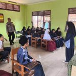 Polsek baros berikan motivasi siswa-siswi SMP Boarding school As Sakinah melalui MPLS