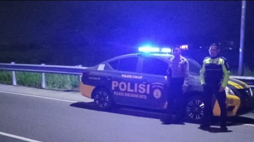 Patroli Malam, Unit Samapta Polsek Cisaat Tekan Kriminalitas dan Gangguan Kamtibmas