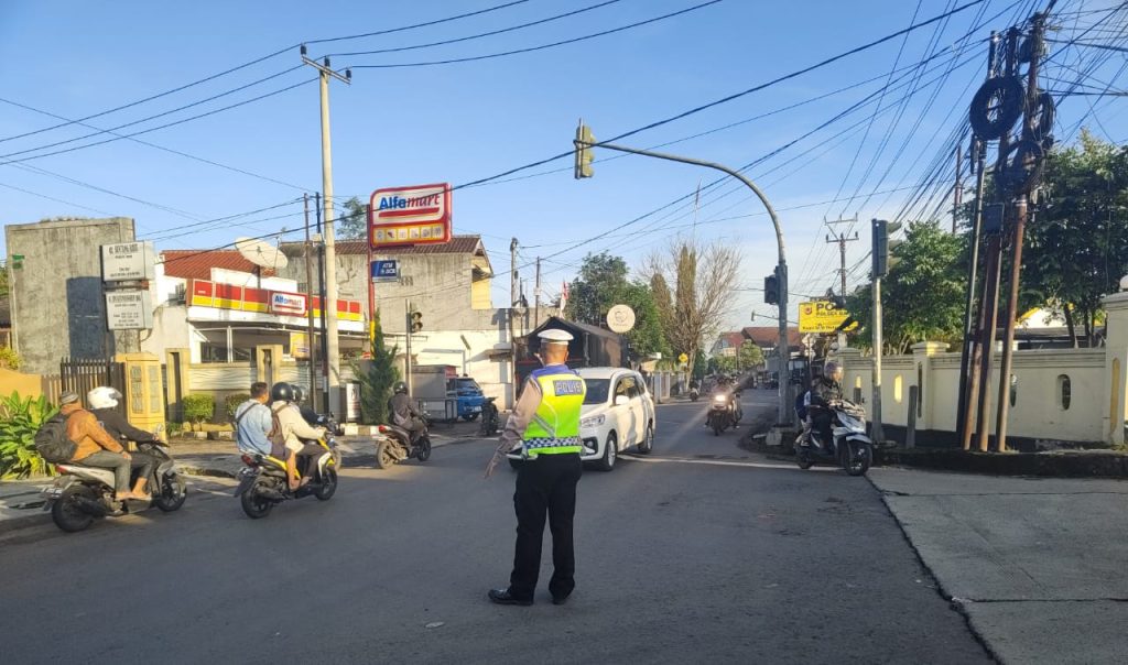 Wujudkan Kamtibcarlantas long weekend, Polsek Baros efektifkan personil laksanakan Gatur pagi