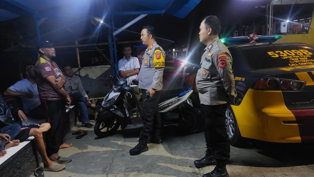 Antisipasi Kerawanan Malam Minggu, Polsek Cisaat Gelar Patroli KRYD