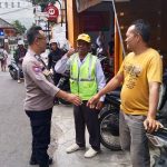 Polsek Cikole Laksanakan Patroli Dan Sambang Dengan Juru Parkir