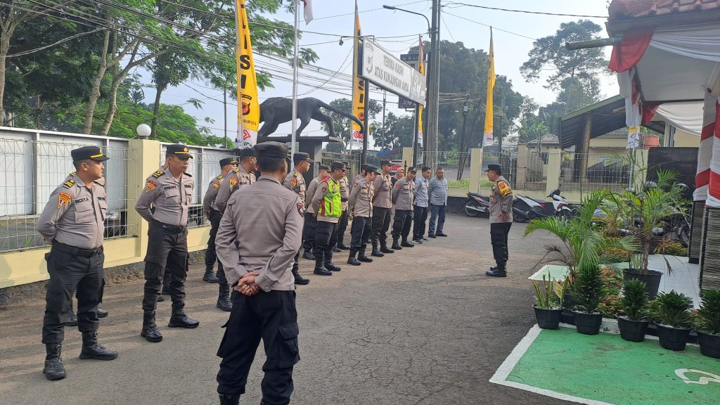 Polsek Citamiang Gelar Apel Pagi Sebagai Bentuk Kedisiplinan.