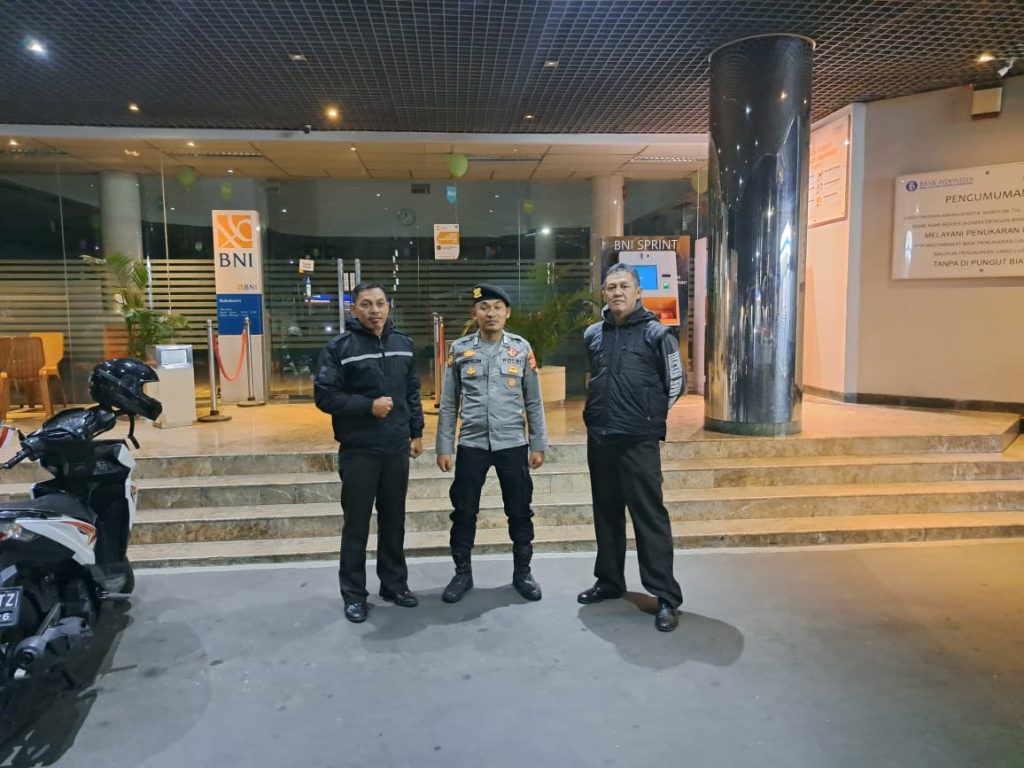 Jaga Kondusifitas, Polsek Cikole Tingkatkan Patroli Malam