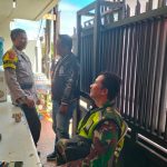 Sinergitas TNI-POLRI Bhabinkamtibmas bersama Babinsa Kelurahan Tipar Sambangi Tokoh Masyarakat.