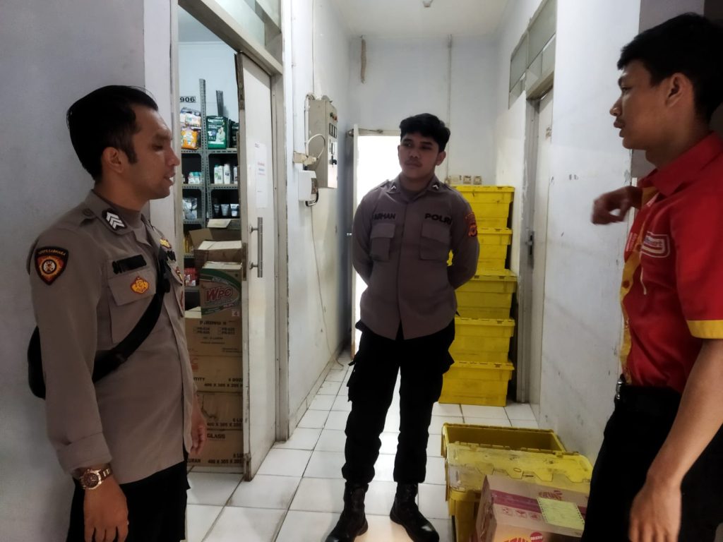 Guna menciptakan Keamanan dan Kondusif, Polsek Citamiang Patroli Dialogis.