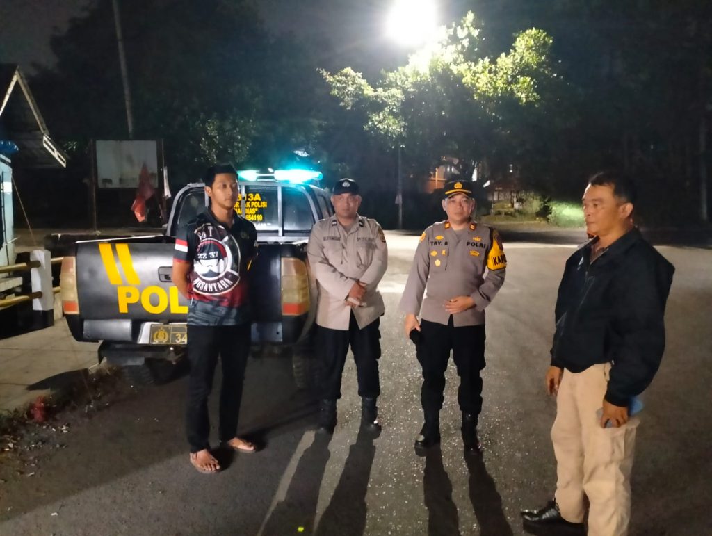 Polsek Kebonpedes Patroli KRYD Malam Minggu Ciptakan Situasi Aman dan Kondusif