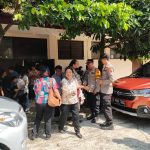 Kapolsek Sukaraja Polres Sukabumi Kota beserta Anggota melaksanakan pengamanan di gereja GKP Pasundan