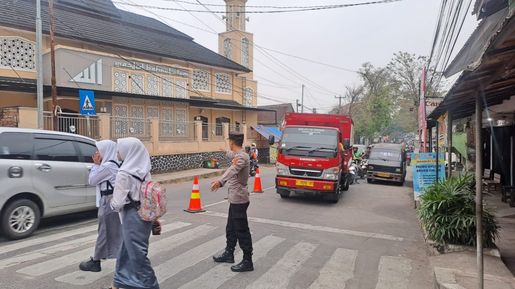 Gatur Pagi Hari, Polsek Citamiang Sebagai Bentuk Pelayanan Kepada Masyarakat