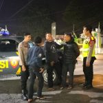 Patroli Strong Point Malam Dialogis Dengan Masyarakat Wujudkan Situasi Kamtibmas Yang Aman