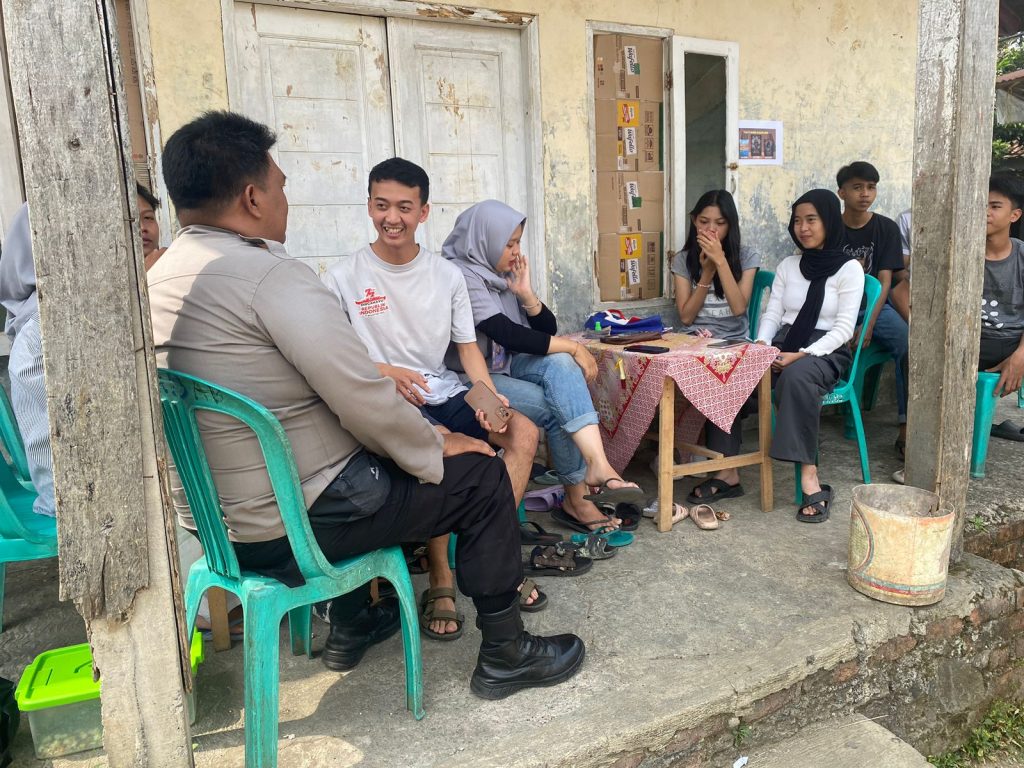 Sambangi Warga Polisi di Kota Sukabumi Sampaikan Imbauan Kamtibmas