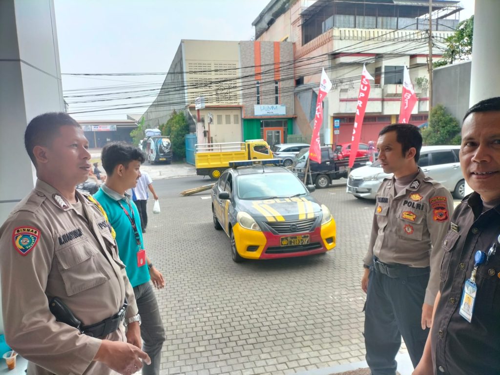 Guna menciptakan Keamanan dan Kondusif, Polsek Citamiang Patroli Dialogis.