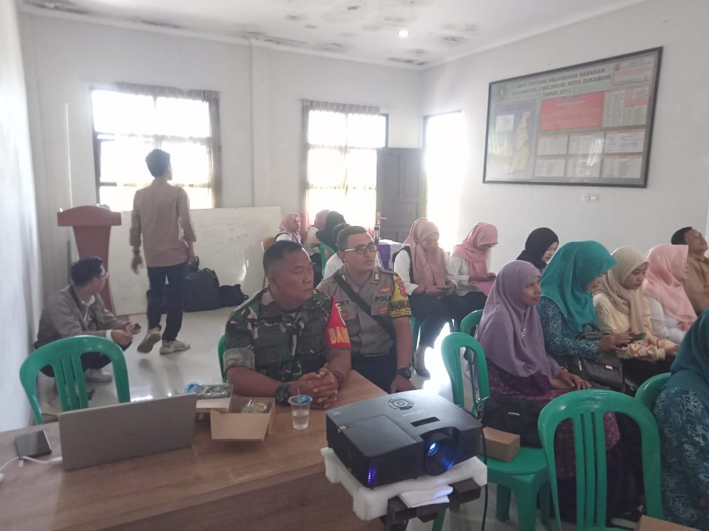 Sinegritas TNI POLRI Sambangi Warga Berikan Himbauan Pesan Kamtibmas