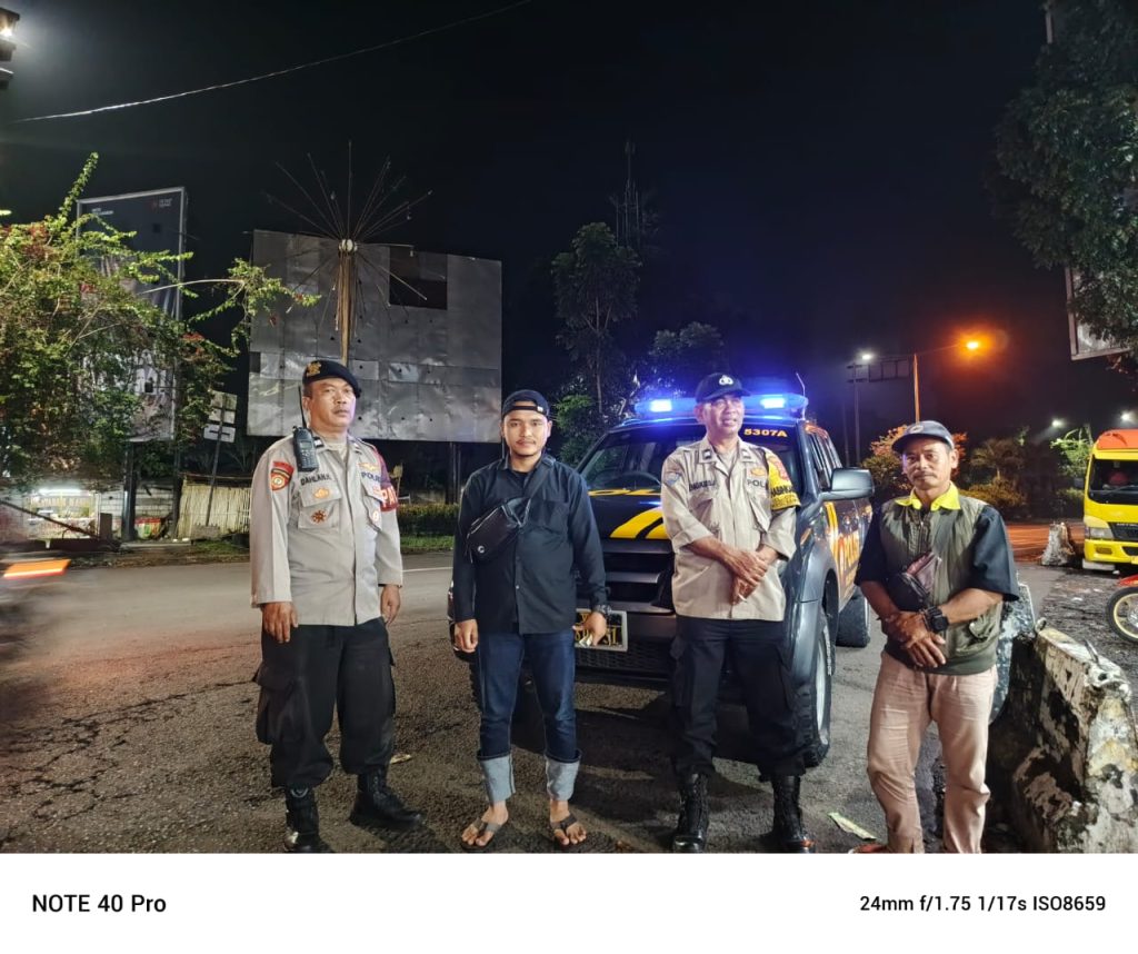 Antisipasi Gukamtibmas, anggota patroli  Polsek Lembursitu Polres Sukabumi Kota Gencar Laksanakan Patroli Malam Hari