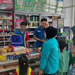 Polsek Sukalarang Sampaikan Himbauan Kamtibmas Kepada Karyawan Minimarket saat Patroli Siang