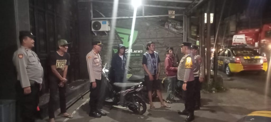 Polsek Sukaraja Laksanakan Patroli Malam KRYD