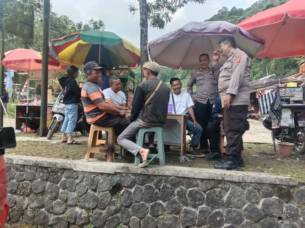 Polsek Sukabumi melaksanakan Dialogis dengan Masyarakat