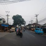 Antisipasi kemacetan pagi, anggota polsek Gunungguruh laksanakan gatur lalin pagi di simpang tiga pangleseran