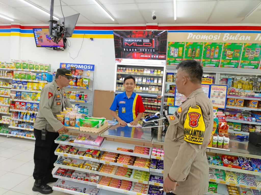 Patroli Mobile Rutin Polsek Kadudampit Untuk mengantisipasi Gangguan Kamtibmas  di wilayah hukum polsek kadudampit