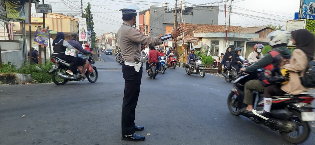 Gatur Lalu lintas pagi, Bentuk Pelayanan kepada Masyarakat guna terciptanya Kamseltibcar Lantas