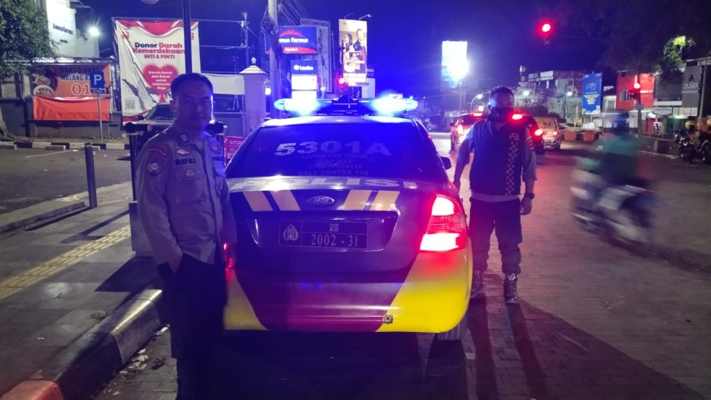 Unit Samapta Polsek Cikole Laksanakan Patroli Malam Antisipasi Terjadinya Gukamtibmas