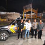 Bhabinkamtibmas Polsek Kebonpedes Himbau Warganya Agar Waspada Kejahatan Malam Hari