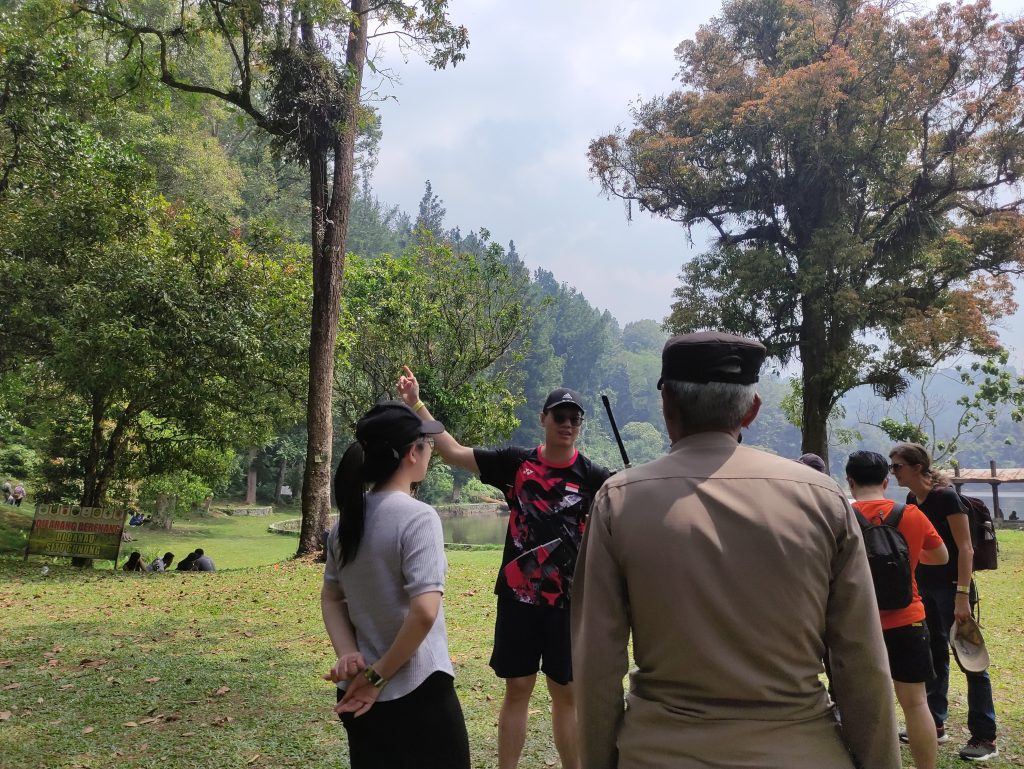 Personil Polsek kadudampit Melaksanakan giat Patroli tempat wisata situgunung