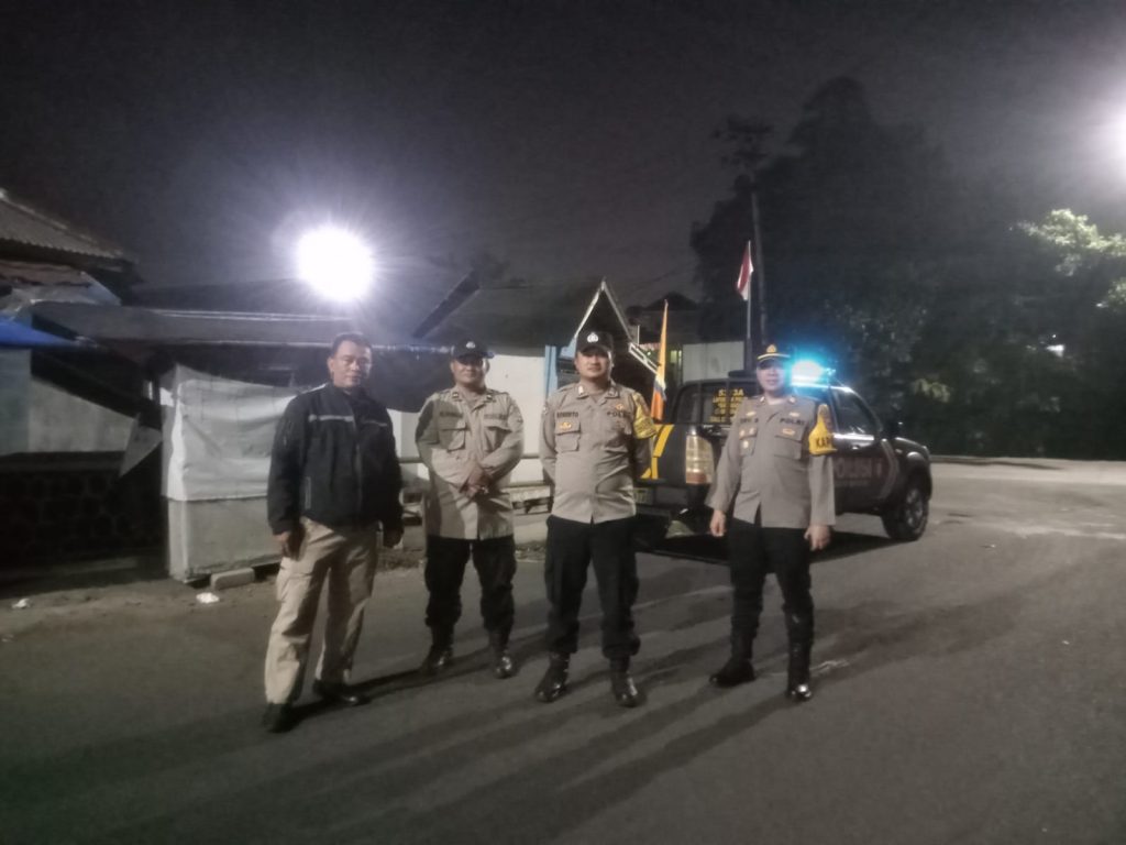 Polsek Kebonpedes Patroli KRYD Malam Minggu Antisipasi Gukamtibmas