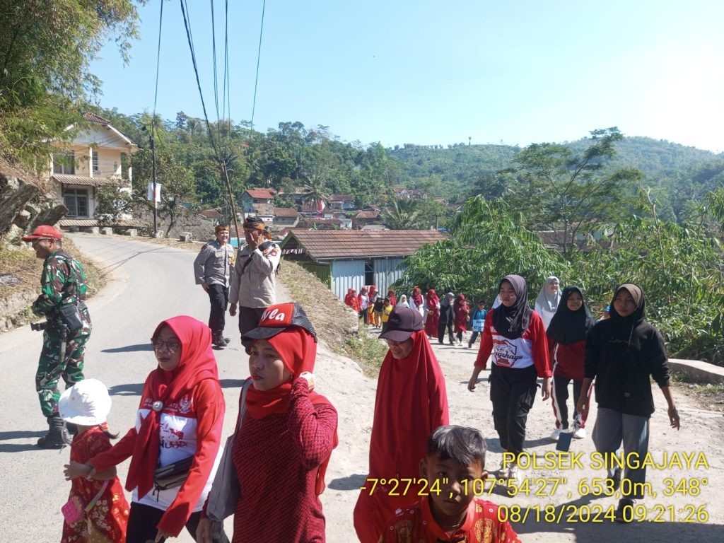 Polsek Singajaya Lakukan Pengamanan Jalan Santai