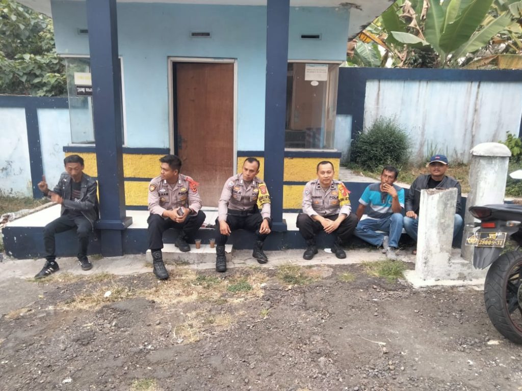 Polsek Lembursitu  Intensifkan Patroli Siang, Jaga Kamtibmas Tetap Kondusif