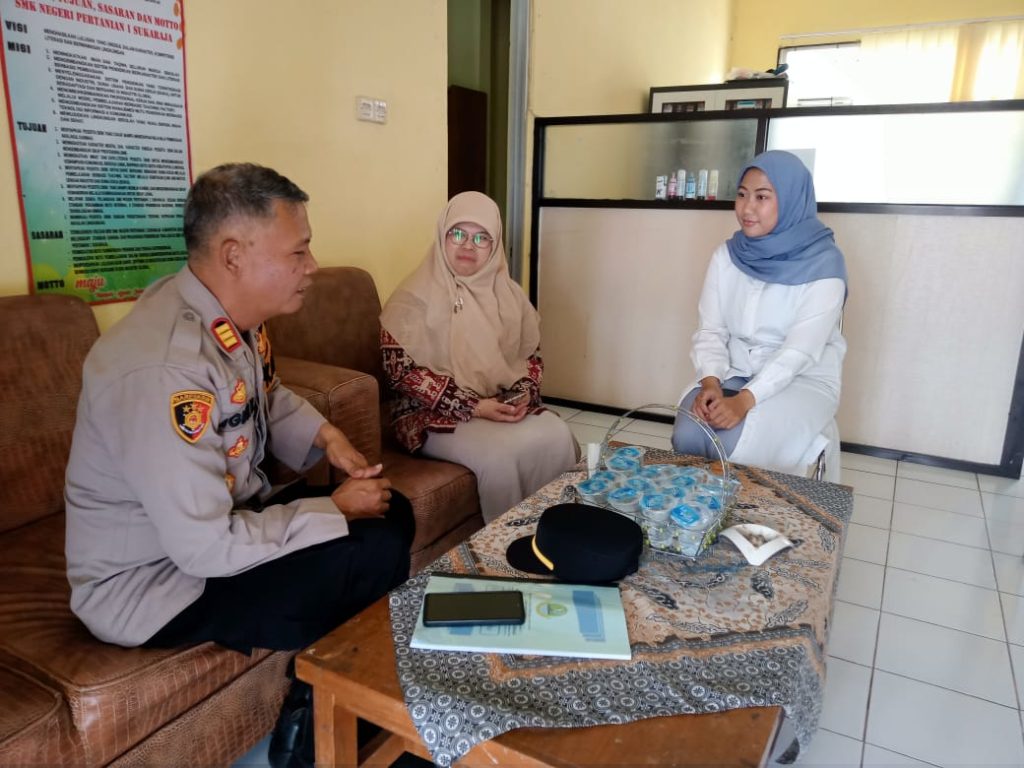 Antisipasi dengan aksi Unras yang ramai beredar di Medsos, Polsek Sukaraja Langsung Berkoordinasi dengan Beberapa Sekolah Tingkat SMA