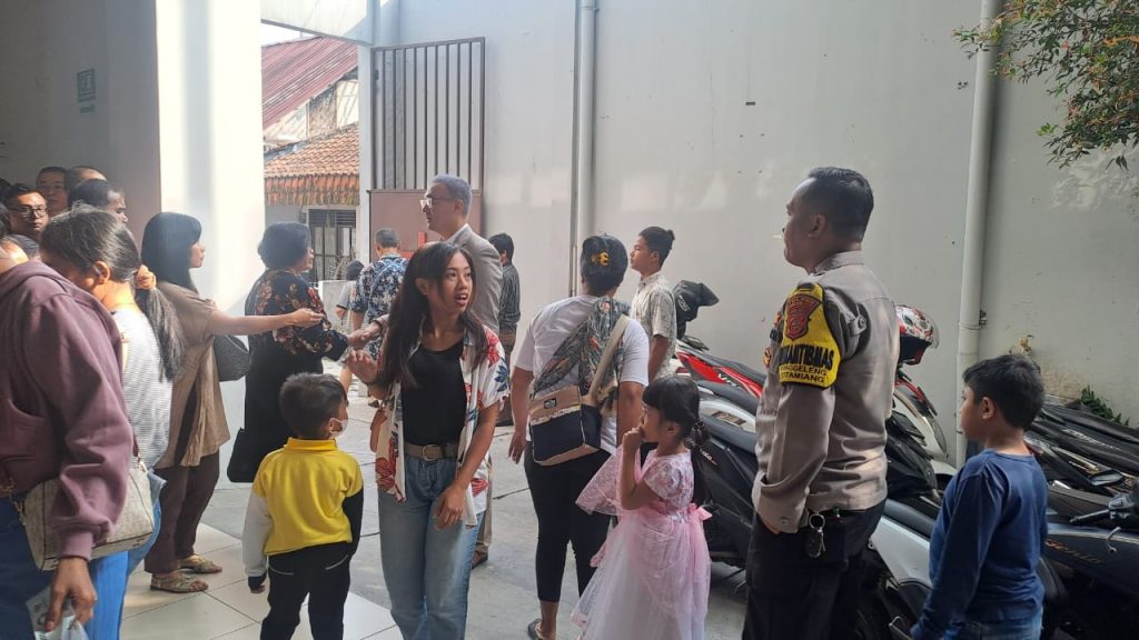 Polsek Citamiang laksanakan Minggu kasih dan Pengamanan Gereja