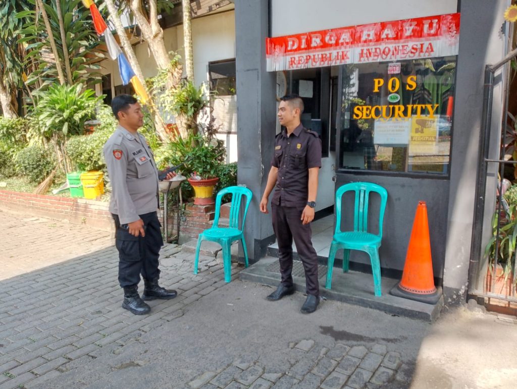 Unit Samapta Polsek Cikole Laksanakan Giat Patroli Dialogis Dengan Satpam