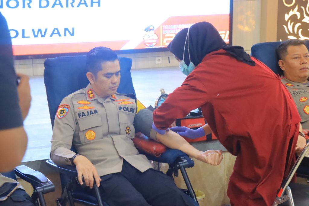 Polres Garut Gelar Donor Darah dalam Rangka Hari Jadi Polwan Ke 76