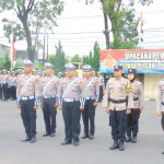 Kapolres Garut Berikan Penghargaan Kepada Personel Berprestasi