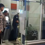 Personil Polsek Sukalarang Patroli Malam Hari Sambangi ATM BRI Cegah Kejahatan Perbankan