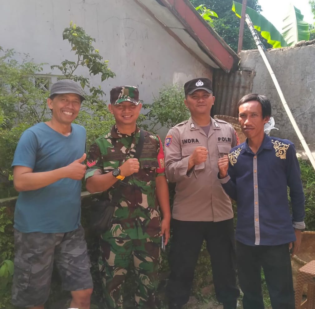 Bhabinkamtibmas Polsek Cikole dan Babinsa Gelar Patroli Wilayah dan Sambang Warga