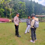 Personil Polsek kadudampit Melaksanakan giat Patroli tempat wisata situgunung.