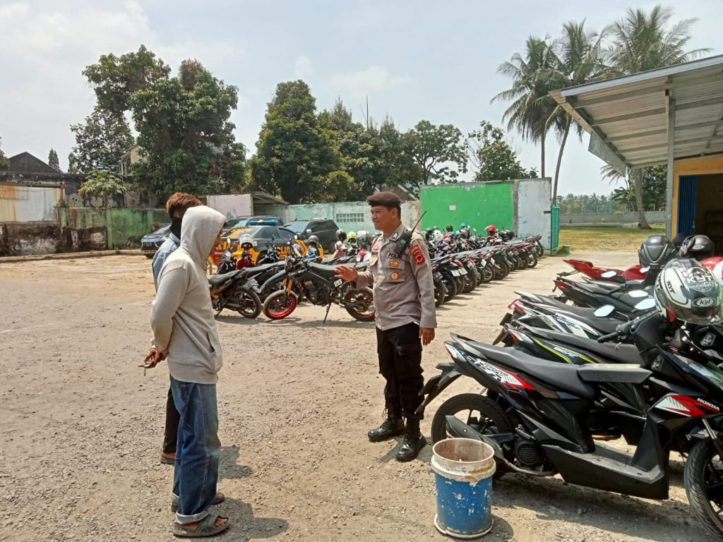 Patroli Sambang dan Dialogis Juru Parkir