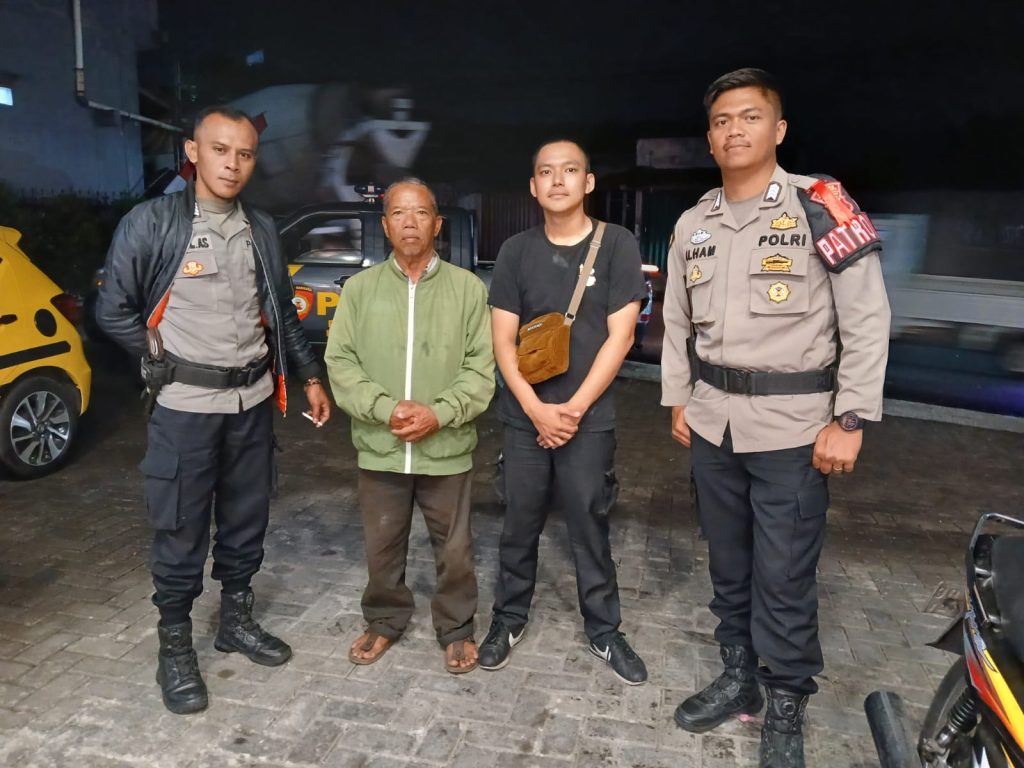 Antisipasi Gukamtibmas, anggota patroli  Polsek Lembursitu Polres Sukabumi Kota Gencar Laksanakan Patroli Malam Hari