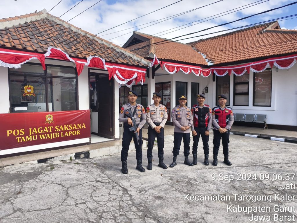 Polres Garut Tingkatkan Patroli Di Kantor KPU Dan Bawaslu