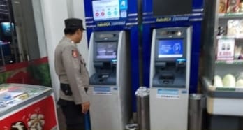 Anggota Polsek Gunungpuyuh Kontrol dan Cek ATM Antisipasi Gangguan Kamtibmas