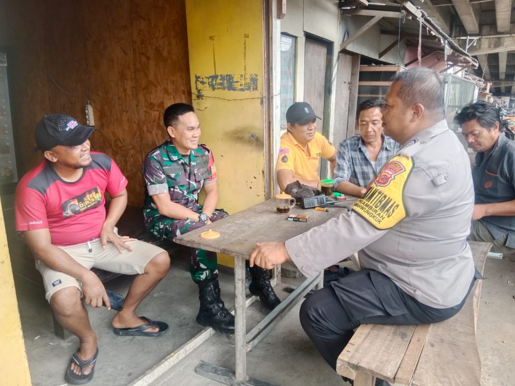 Lewat sambang Bhabinkamtibmas Pegambiran Polsek lemah wungkuk himbau Kamtibmas