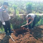 Sinergitas TNI-Polri Dalam Rangka Antisipasi Bencana Banjir, Berupa Pembuatan Rorakan Di Kawasan Pertanian Kecamatan Sukalarang