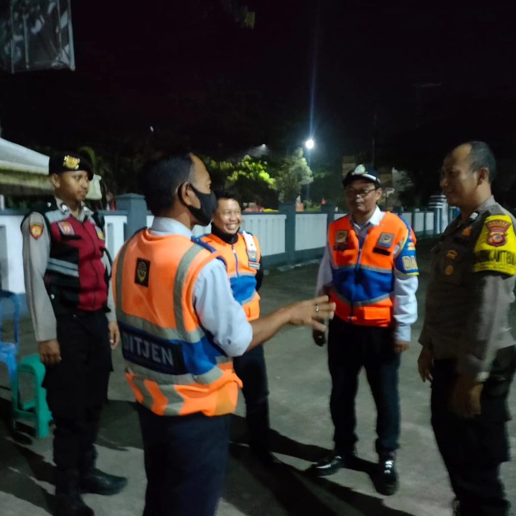 Intensifkan Patroli malam blue hight. Polsek baros gelar Cooling system dengan kemenhub