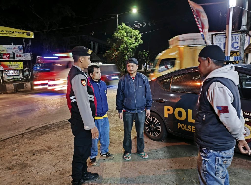 Intensifkan patroli malam hari. Polsek baros hadir ditengah  masyarakat